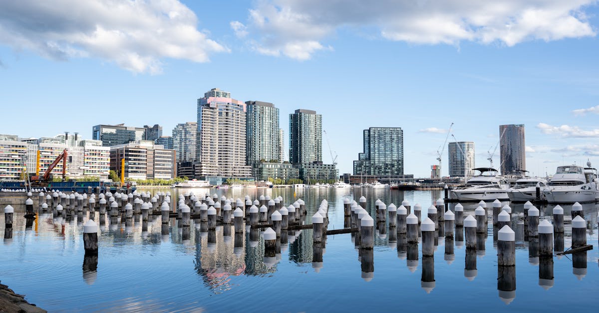 Exploring Late Payment Policies for Boat Rentals in Melbourne