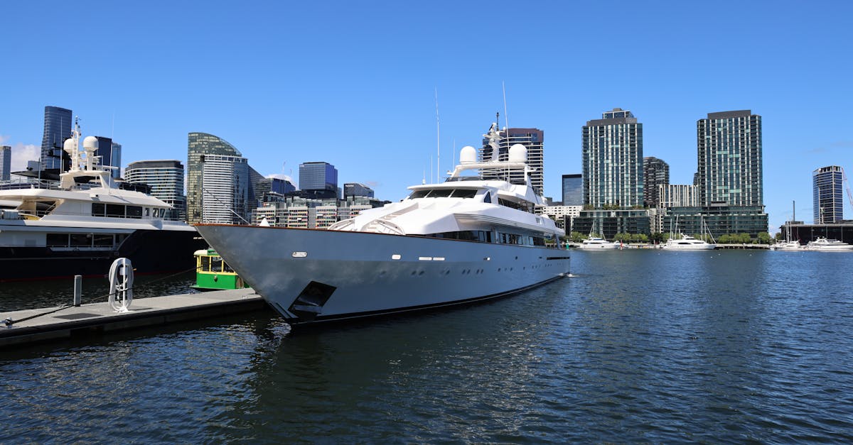 Pricing Strategies for Self-Drive Boat Hire During Spring